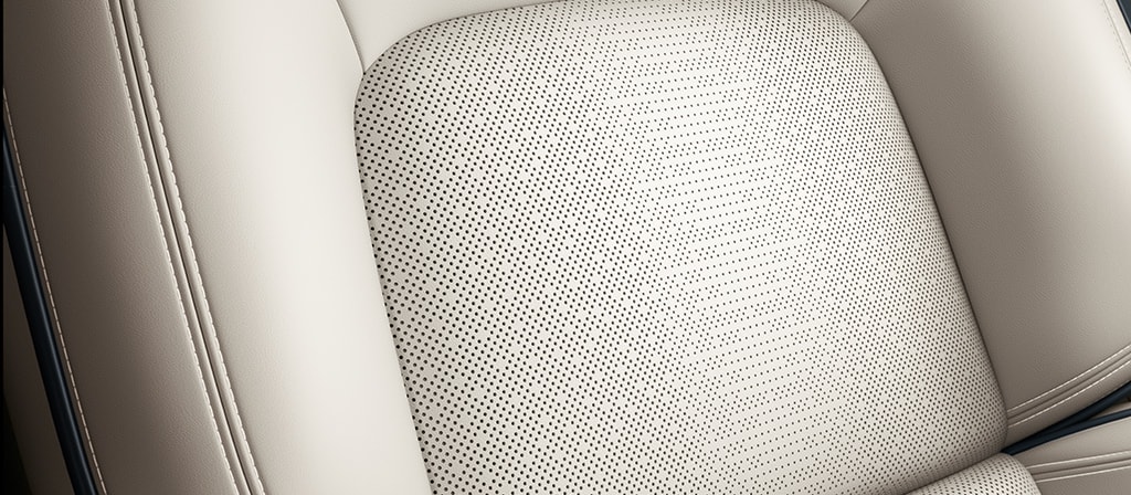 Rich materials of a 2026 Lincoln Black Label Aviator® SUV with the moonbeam interior theme