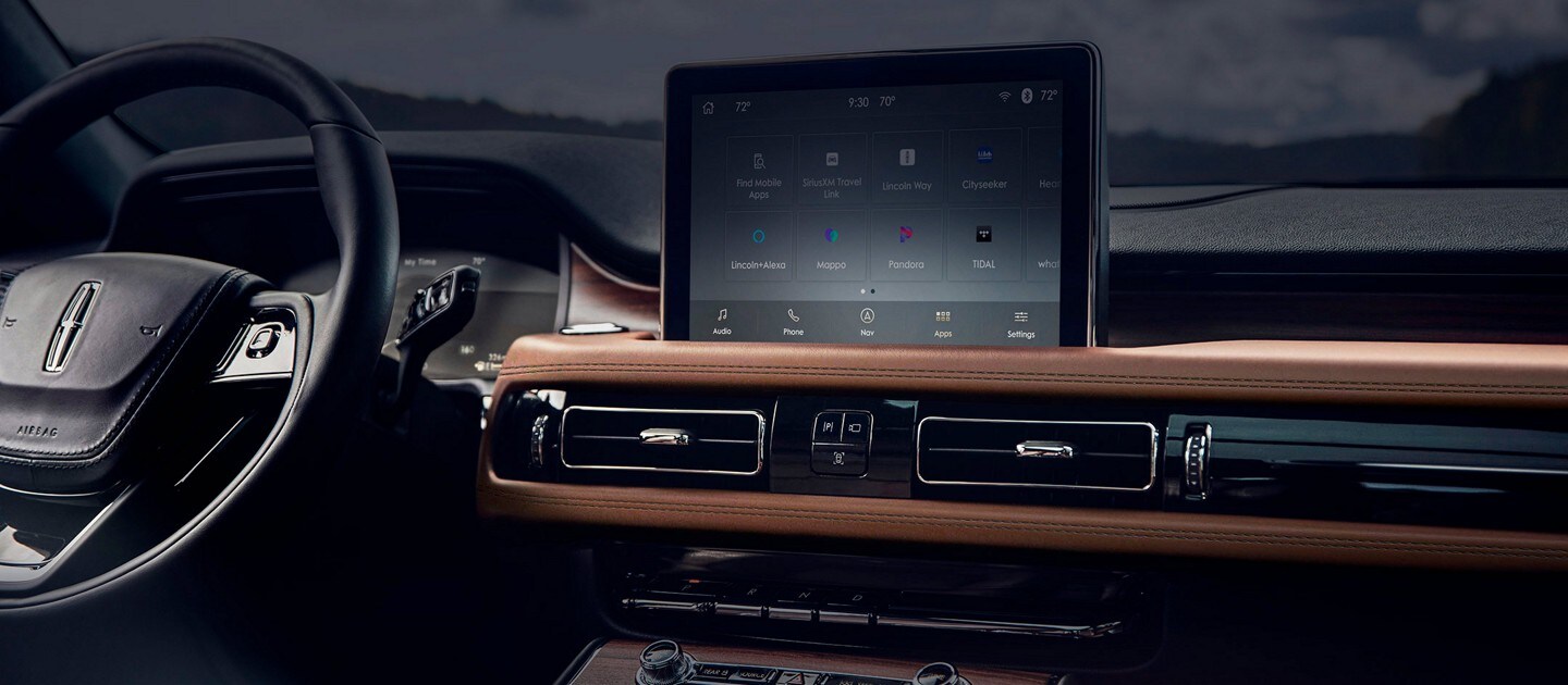 The centre touchscreen of a 2023 Lincoln Aviator®
