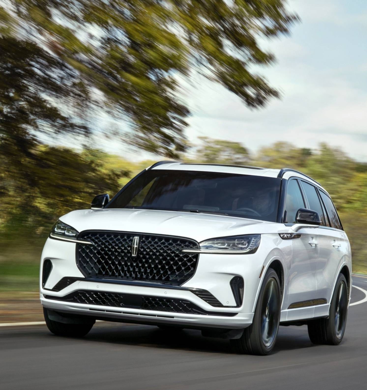 Lincoln Aviator vehicle shown here.