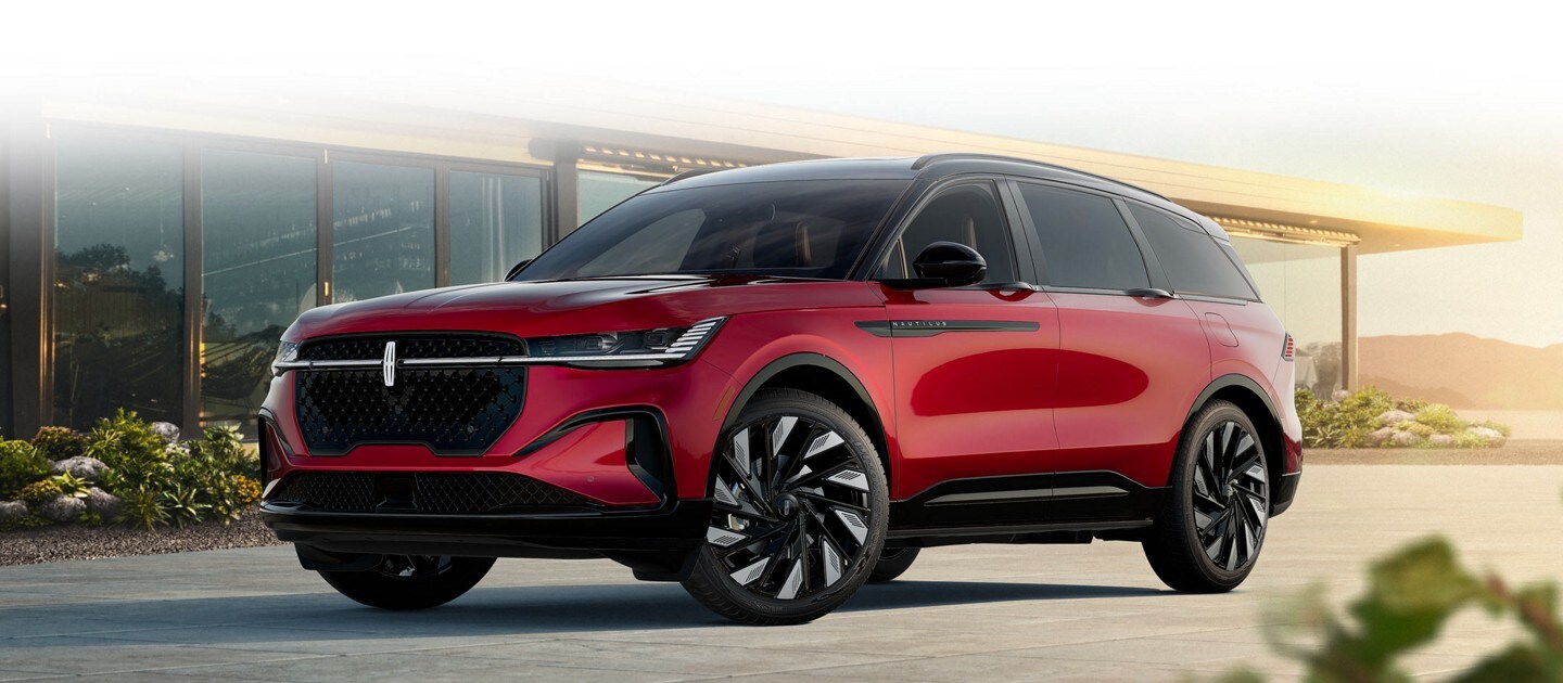 The 2025 Lincoln Nautilus Reserve shown with the available Jet Appearance Package