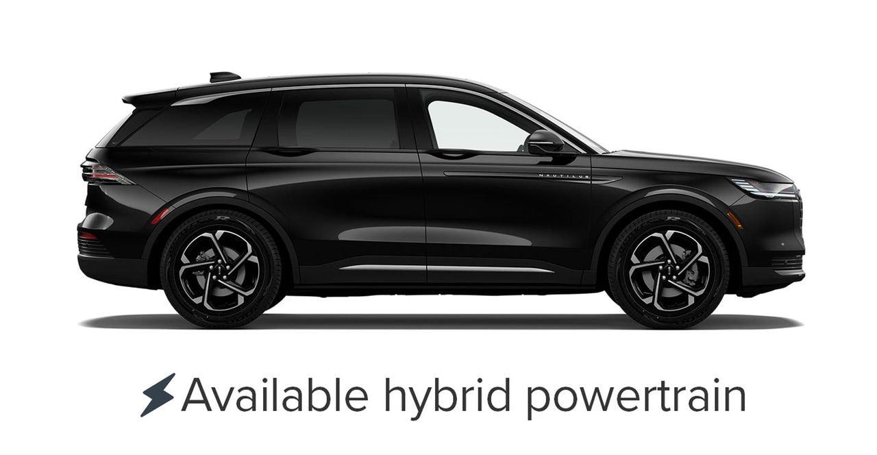 The 2027 Lincoln Nautilus® in Infinite Black exterior colour