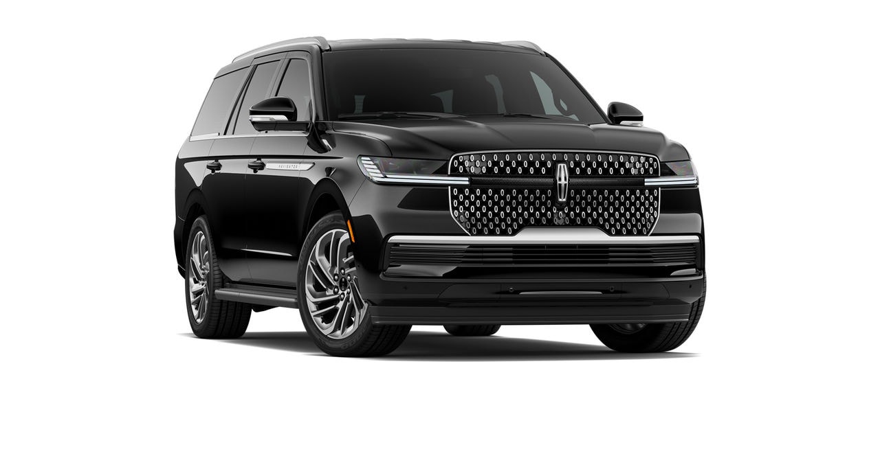 A 2027 Lincoln Navigator Premiere model