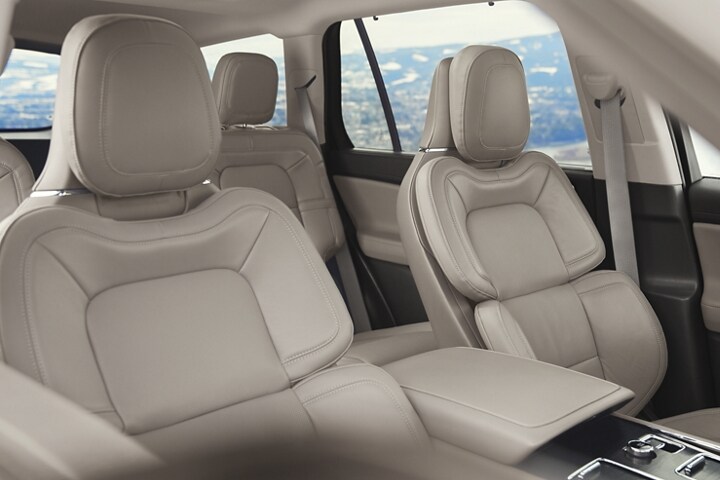 Interior of a 2023 Lincoln Aviator® in Sandstone