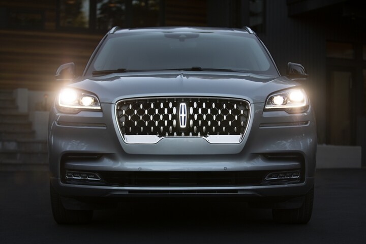 2023 Lincoln Aviator® with Illumination Package including the Lincoln Star logo in the centre of the grille