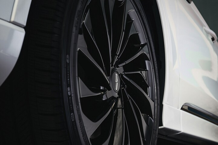 2023 Lincoln Aviator® with available Pristine White Jet Appearance Package