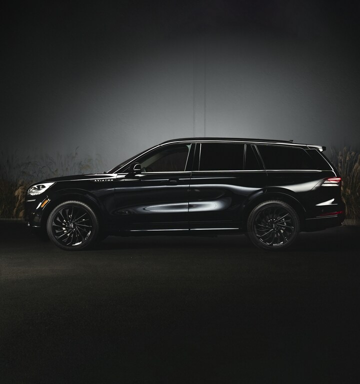 2024 Lincoln Aviator ThreeRow Midsize Luxury SUV