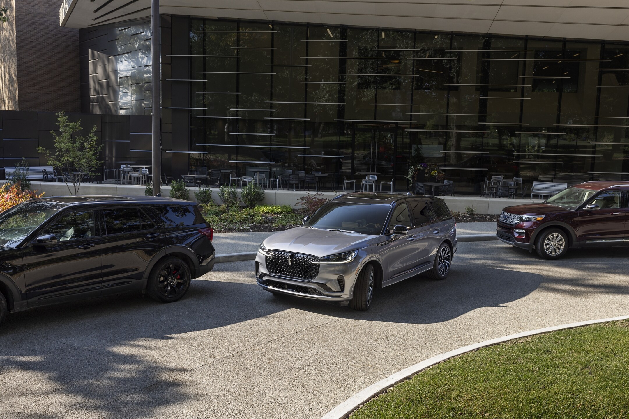 Introducing The New 2025 Lincoln Aviator ThreeRow Midsize Luxury SUV
