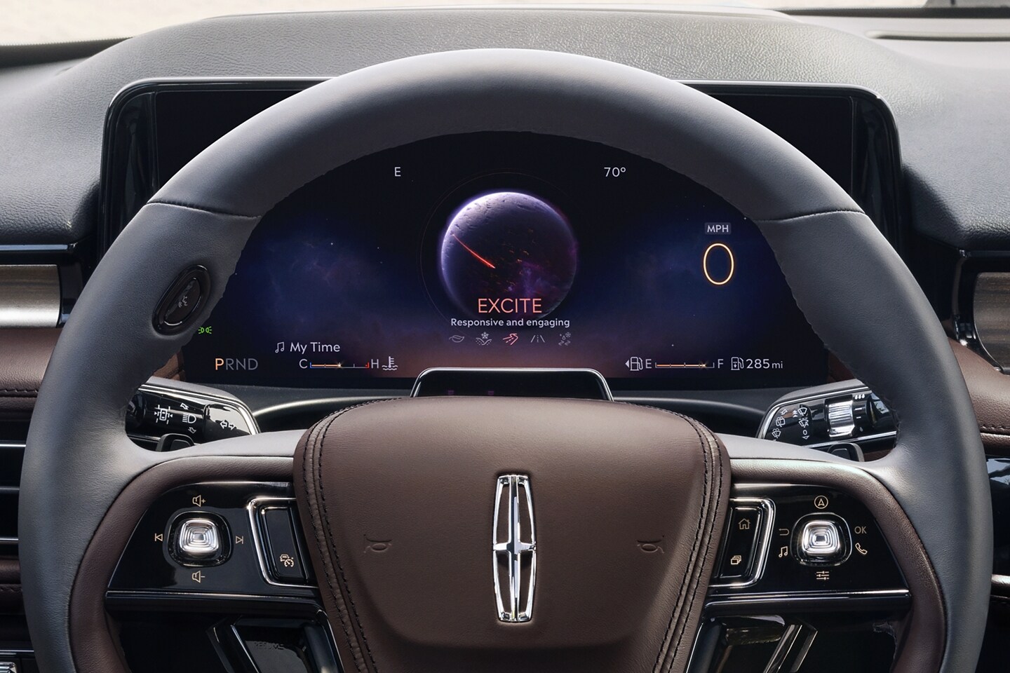 The centre-stack display of a 2025 Lincoln Aviator shows navigation information