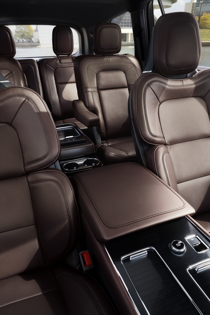 The Perfect Position Front Seats of a 2025 Lincoln Aviator are shown