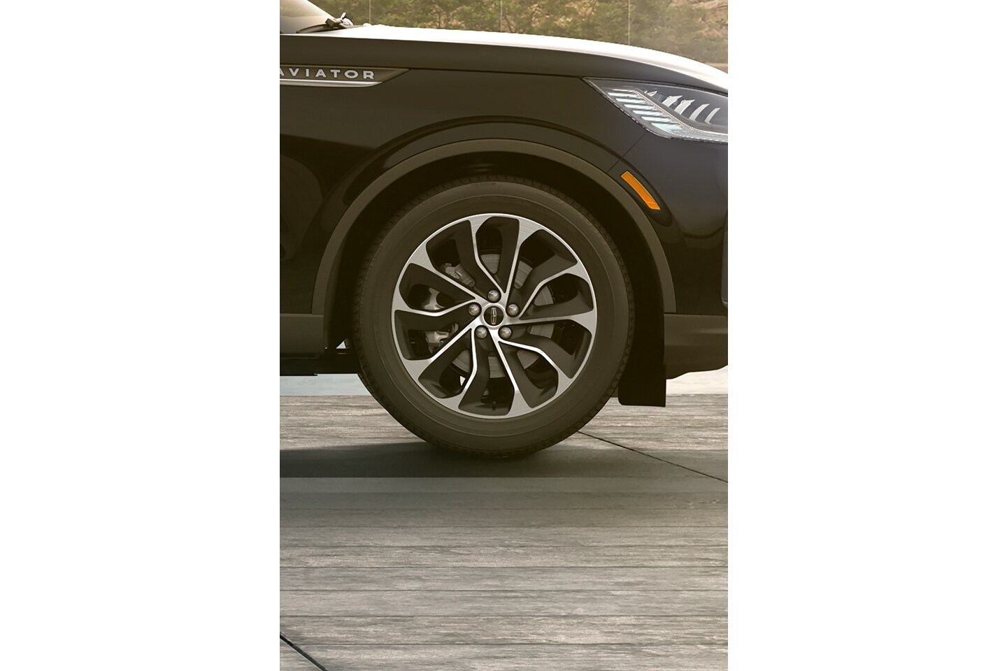 A 20-inch wheel of a 2025 Lincoln Aviator is shown