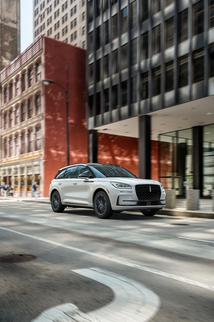 The stylish 20" wheels of the available Jet Appearance Package are shown