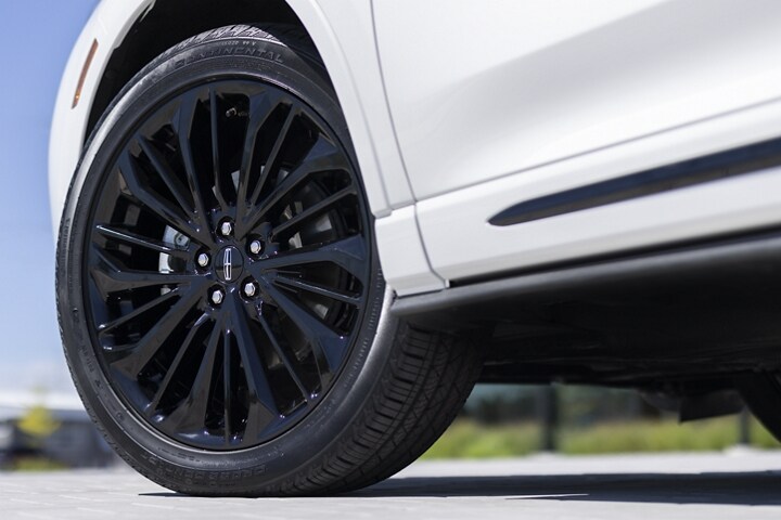 A stylish 20-inch wheel of the available Jet Appearance Package is shown