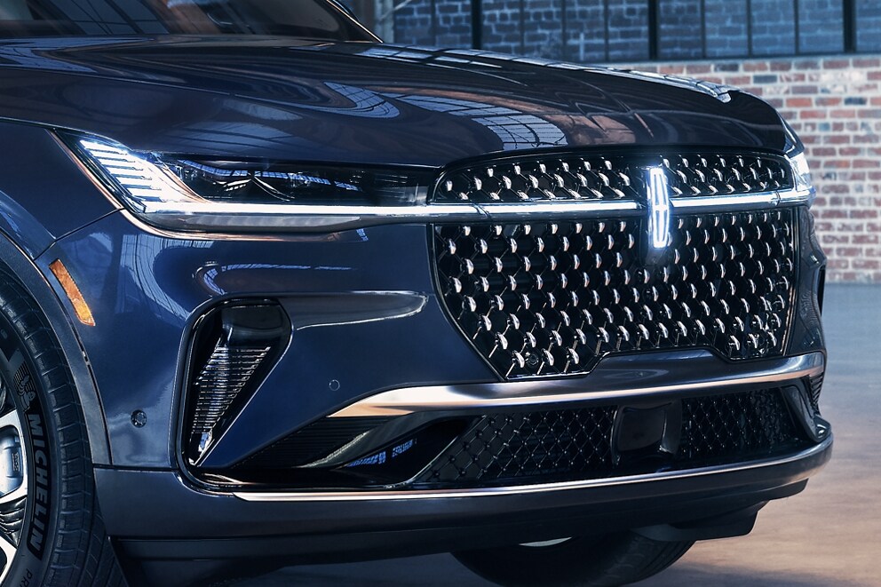2024 Lincoln Nautilus® Reserve SUV Detailed Specifications