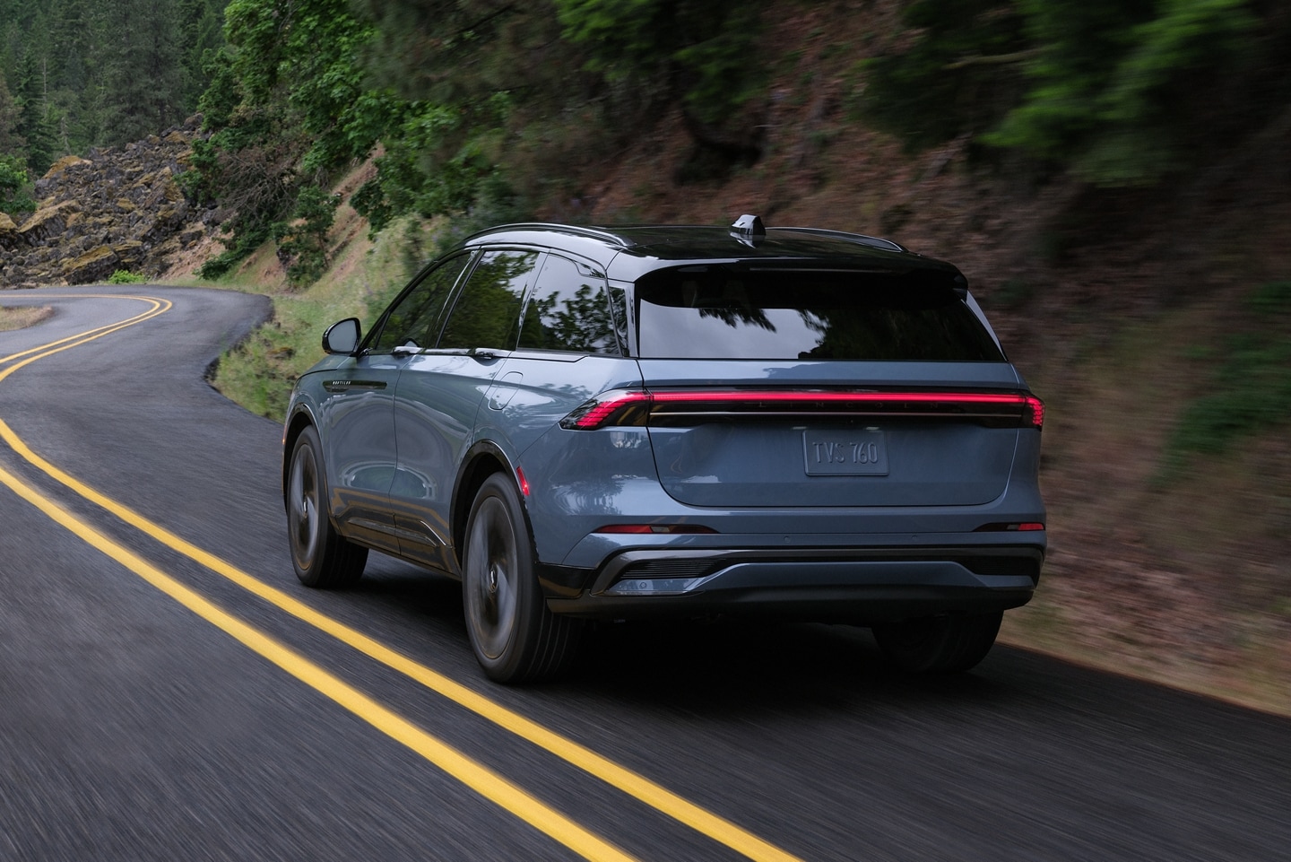 The LED taillamps of a 2026 Lincoln Nautilus