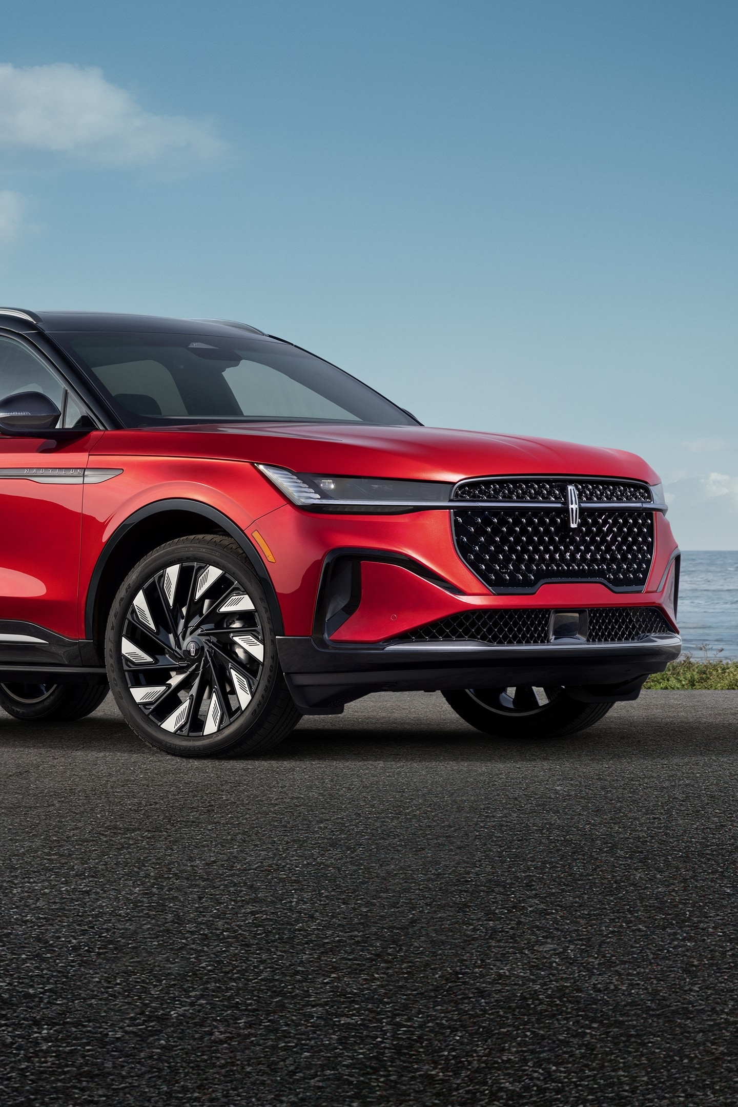 A 2026 Lincoln Nautilus with the available Jet Appearance Package