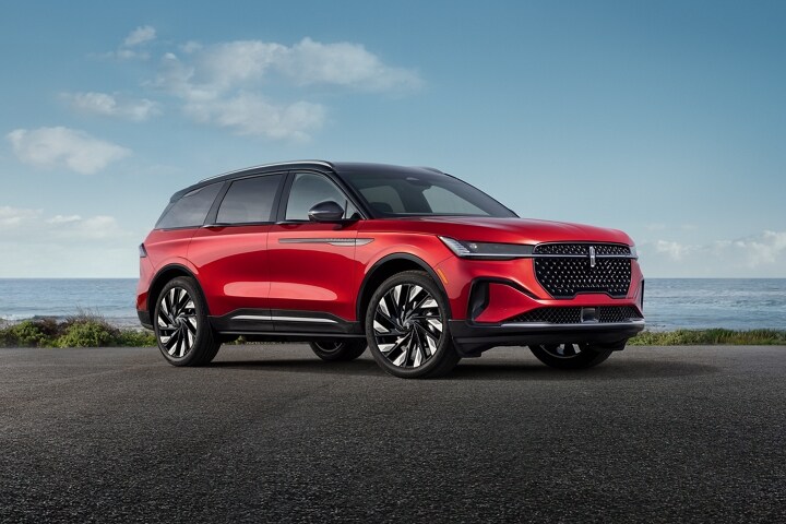 A 2026 Lincoln Nautilus with the available Jet Appearance Package