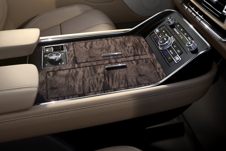 2021 LincolnÂ® Navigator Photo Gallery