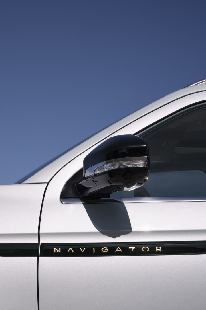 Exterior copper-coloured elements of the Atmospheric theme