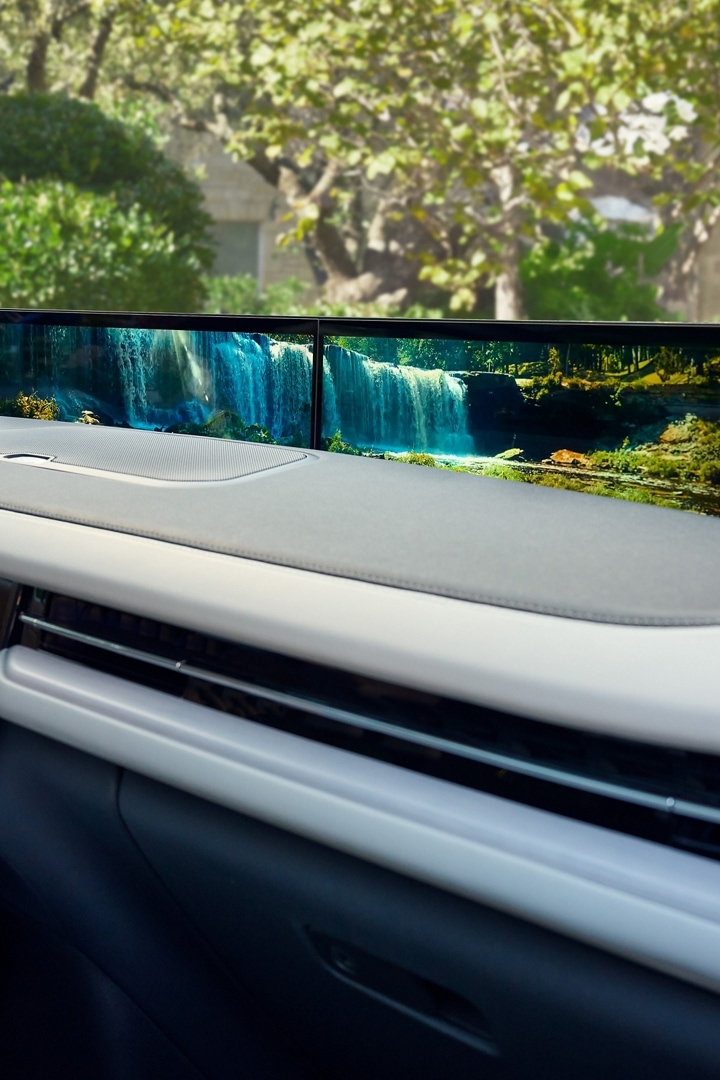 Lincoln Rejuvenate shown on the panoramic display of the 2025 Lincoln Navigator