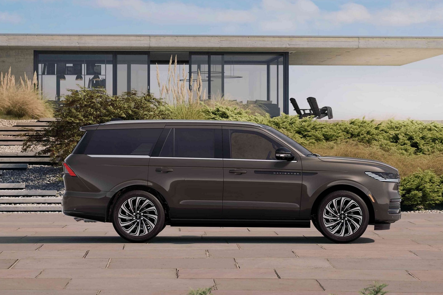 Standard Lincoln Back Label model 22" High-Gloss Ebony Black with Bright Machined Finish wheels